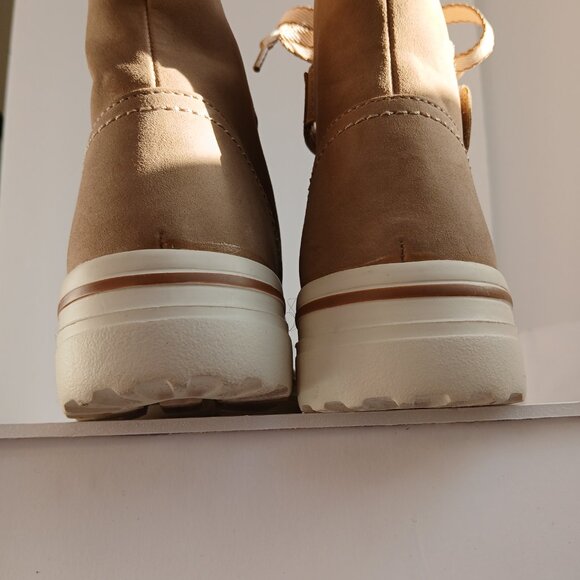 Cliffs NWT 'Gordon' Beige Velcro Buckle Strap White Lug Comfort Sole LaceUp SZ8 - Picture 11 of 13